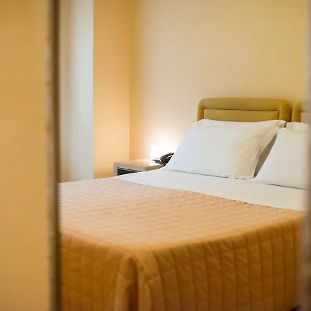 Diana Hotel